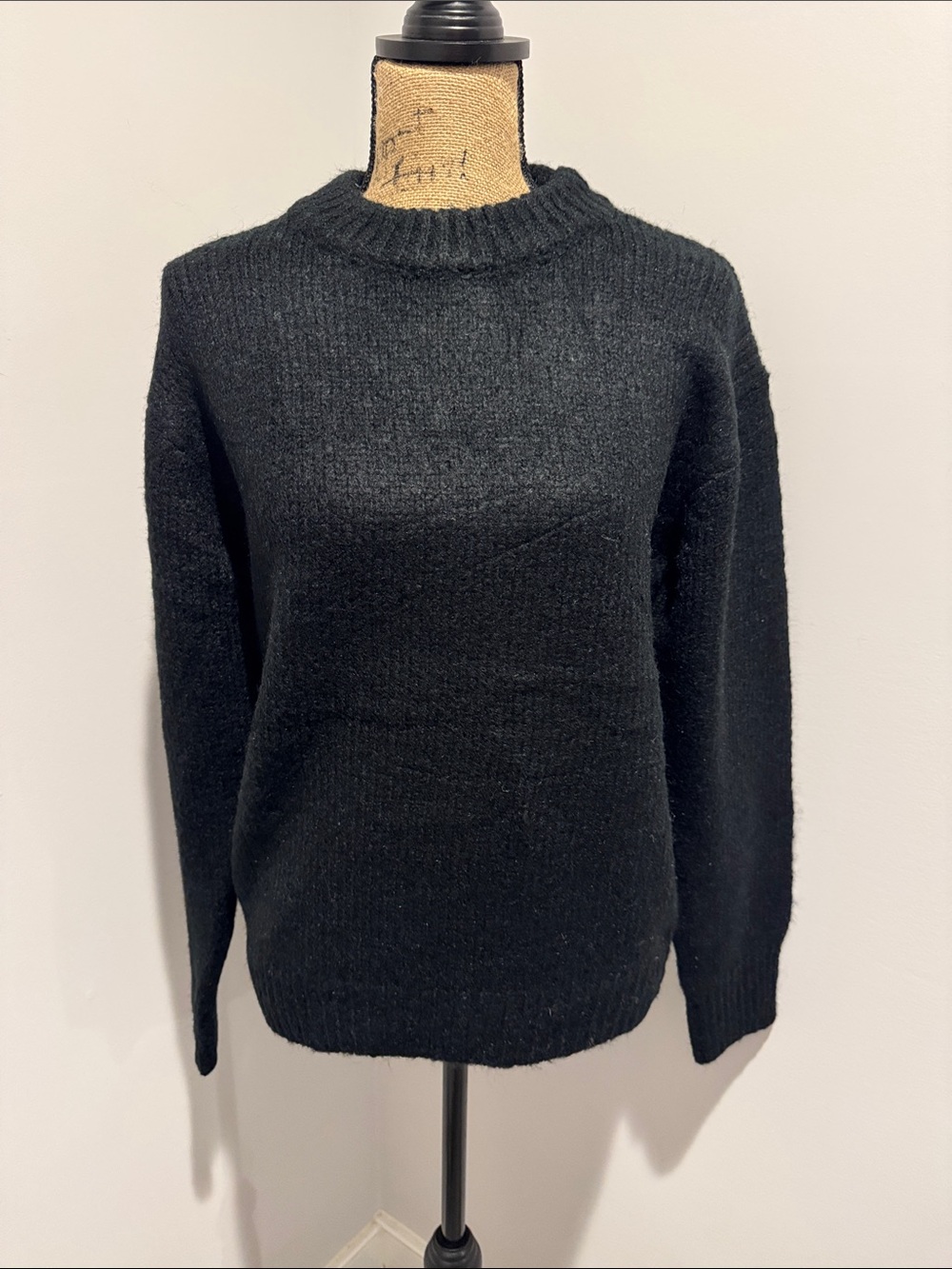 NWT Women’s  Outfitters Black Crewneck Pullover Sweater